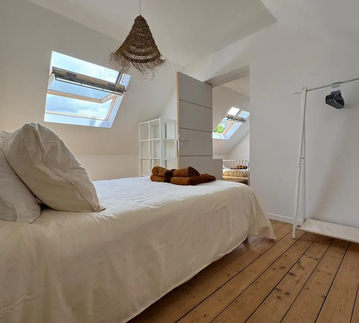 Holiday home Maison Ka-Za, Jacuzzi Meuble Tourisme 3 Etoiles Saint-Martin-des-Champs  France