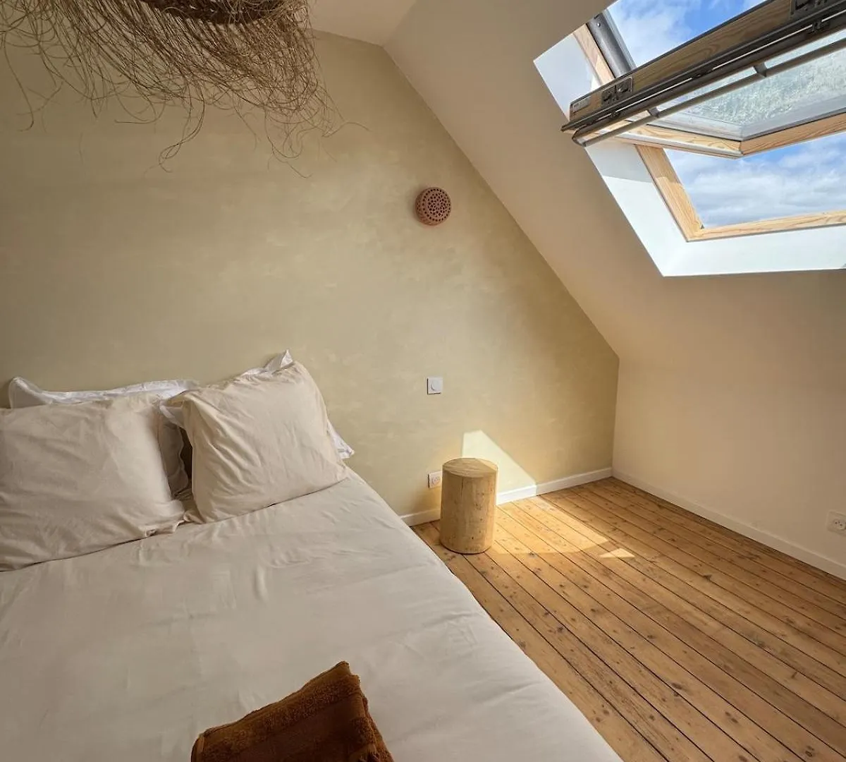 Holiday home Maison Ka-Za, Jacuzzi Meuble Tourisme 3 Etoiles Saint-Martin-des-Champs  France