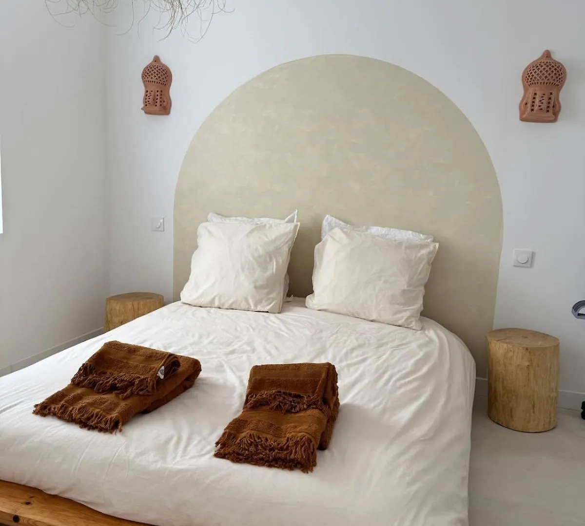Maison Ka-Za, Jacuzzi Meuble Tourisme 3 Etoiles Saint-Martin-des-Champs  0*, Saint-Martin-des-Champs (Finistere)